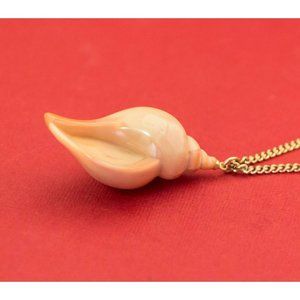 Mermaid Beige Sea Shell Necklace 27 Inches By Avon F16